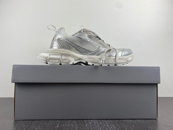 blc* 3xl sneaker