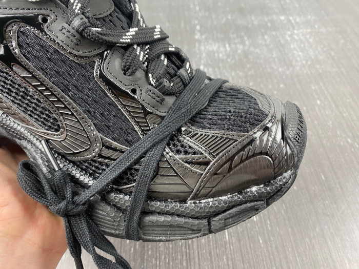 blc* 3xl sneaker