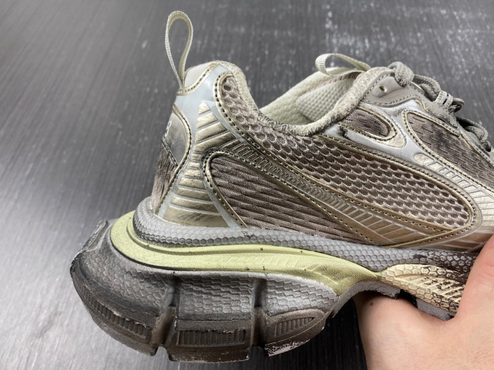 blc* 3xl sneaker