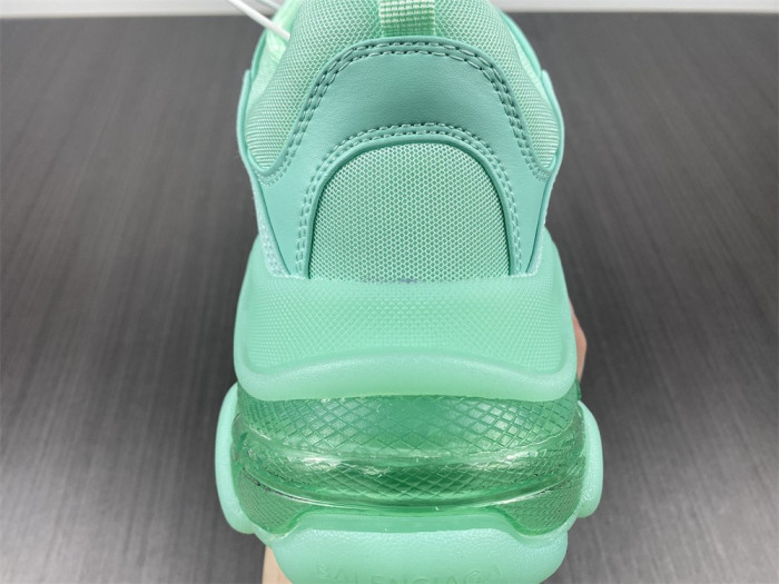 blc* triple s trainer