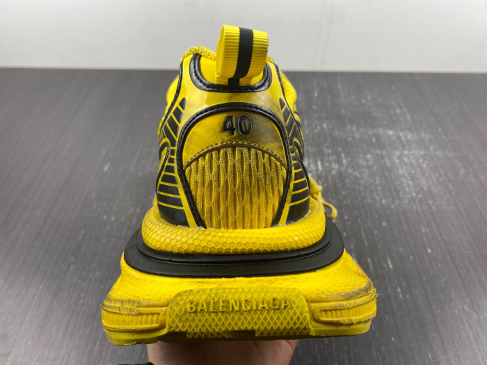 blc* 3xl sneaker