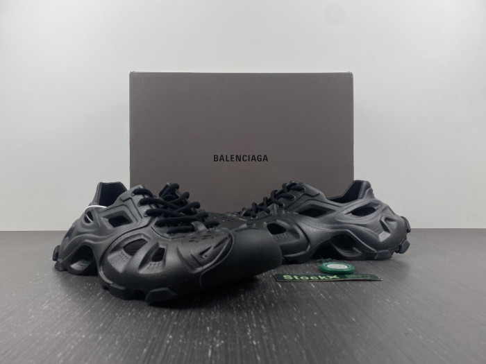 blc* hd lace-up sneaker