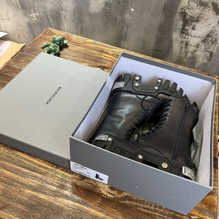 BLCG boots