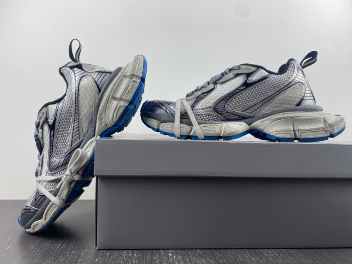 blc* 3xl sneaker