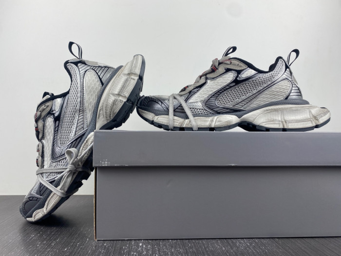blc* 3xl sneaker