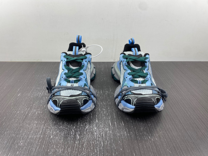 blc* 3xl sneaker