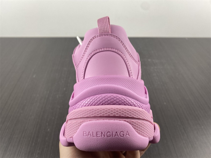 blc* triple s trainer