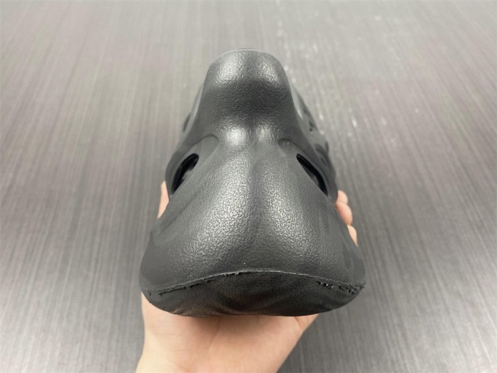 Adidas Yeezy Foam RNR Onyx - HP8739