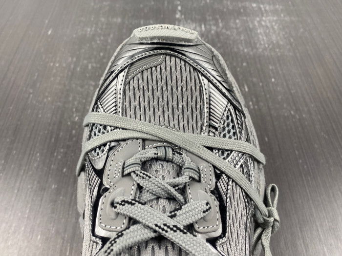 blc* 3xl sneaker