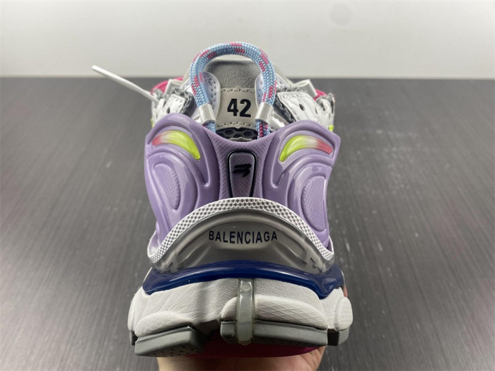 blcg runner sneaker