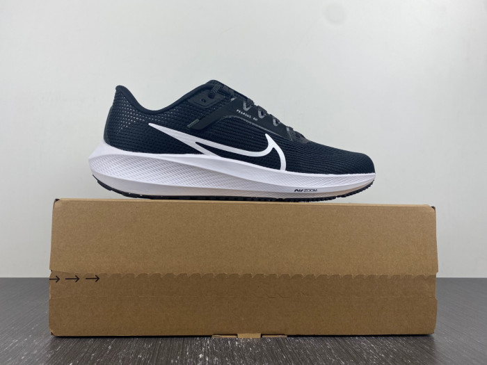 nike air zoom pegasus 40 wide