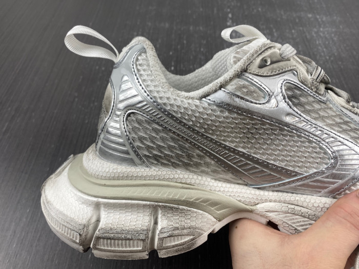blc* 3xl sneaker