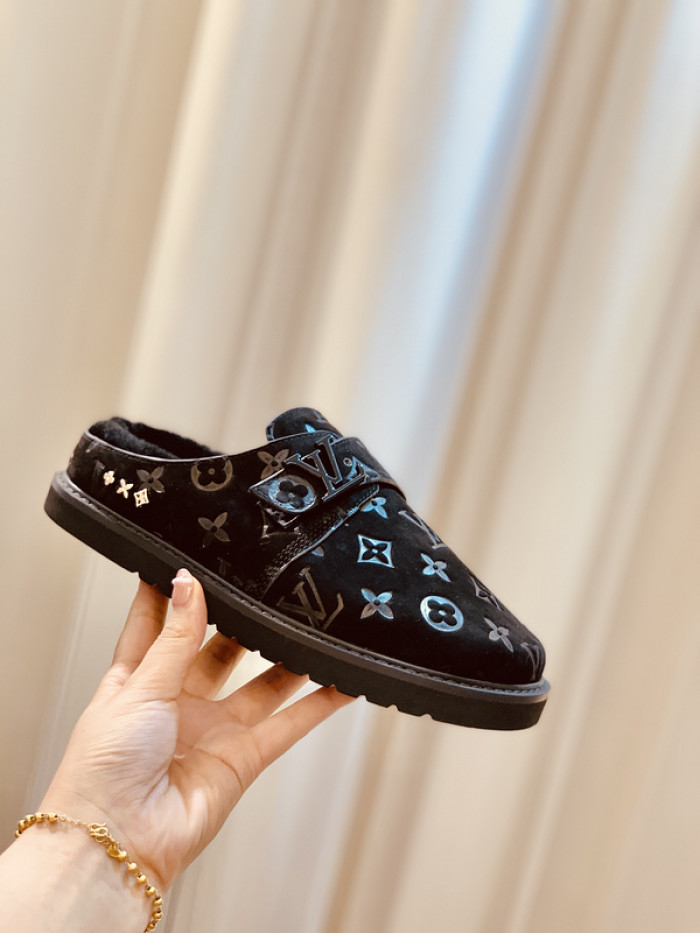 LOU1_TON Cosy Mule