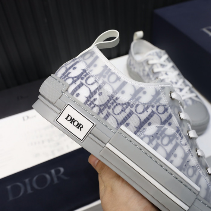d1or b23 sneaker