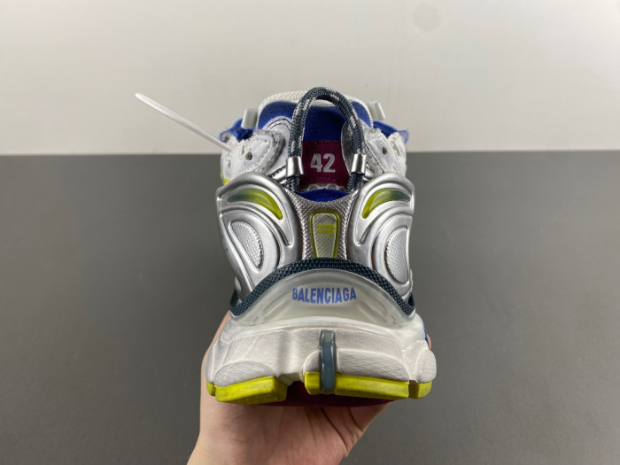 blcg runner sneaker