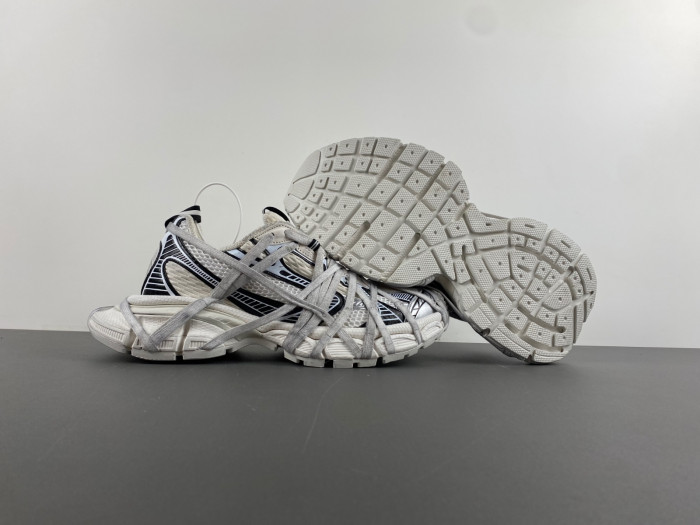 blc* 3xl sneaker