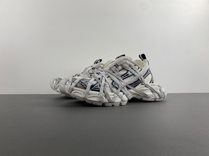 blc* 3xl sneaker