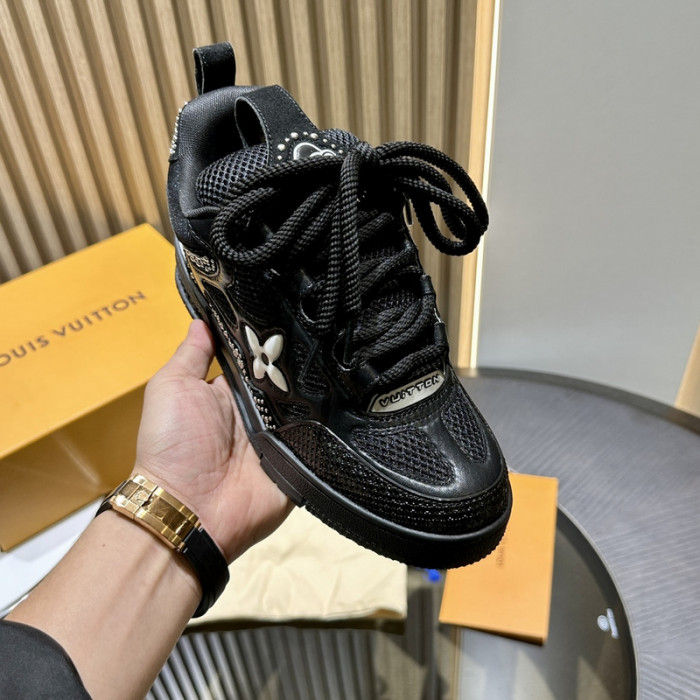 LOU1VTON SNEAKER