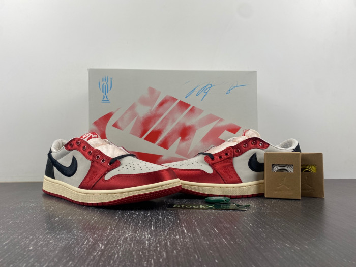 trophy room x air jordan 1 retro low og sp