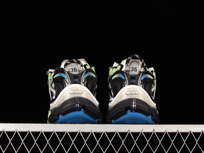 blcg runner sneaker