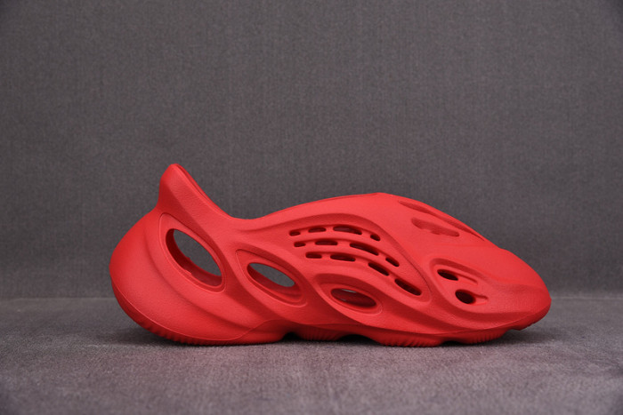 Adidas Yeezy Foam RNNR “Vermilion” - GW3355