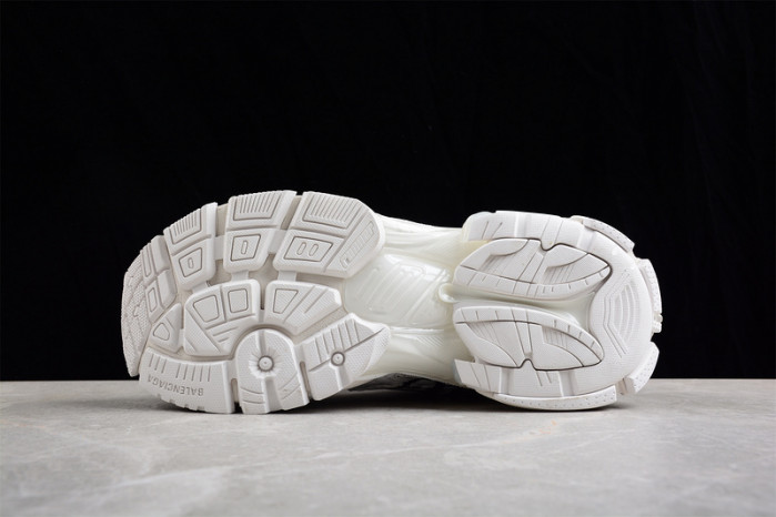 blcg runner sneaker