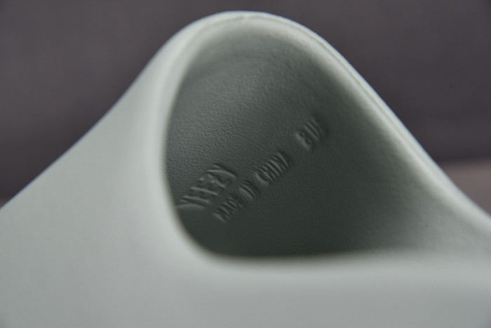adidas Yeezy Slide “Salt” ID5480