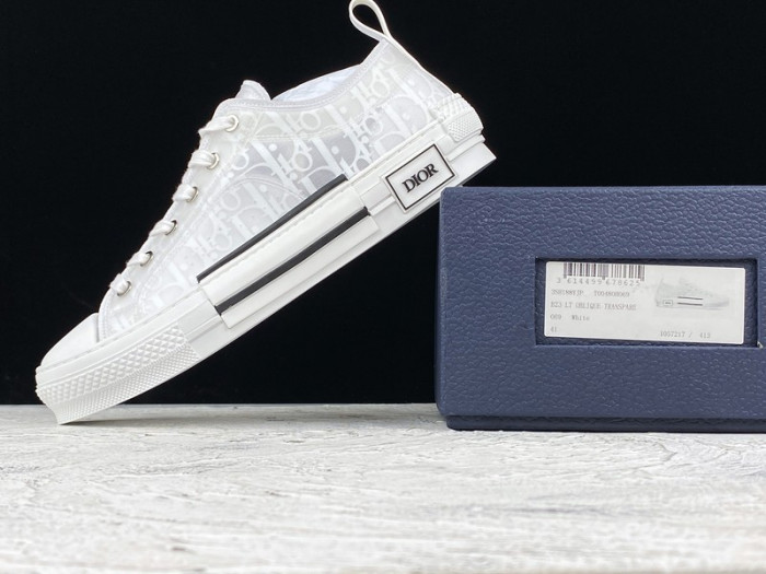 d1or b23 sneaker