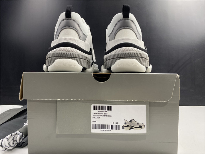 blc* triple s trainer