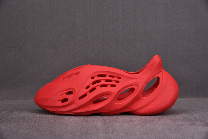 Adidas Yeezy Foam RNNR “Vermilion” - GW3355