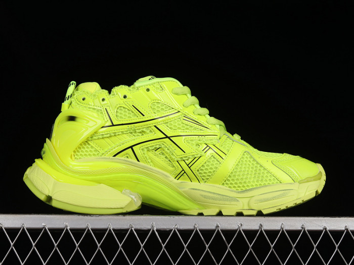 blcg runner sneaker