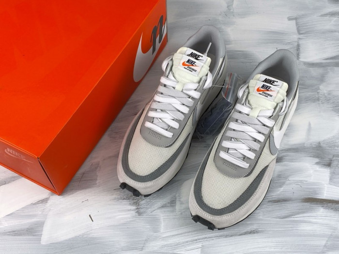 nike ld waffle sacai summit white - bv0073-100