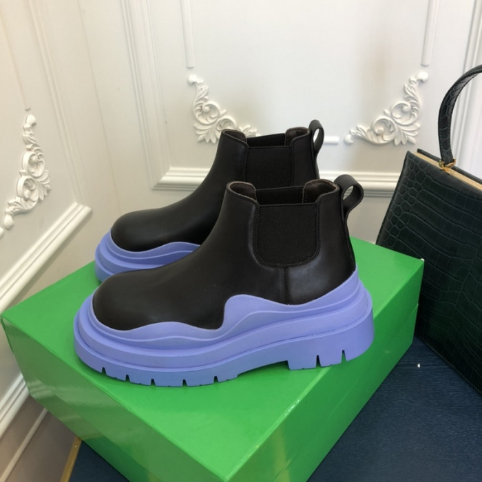 botteg*Ve*ne*ta tire leather ankle boots