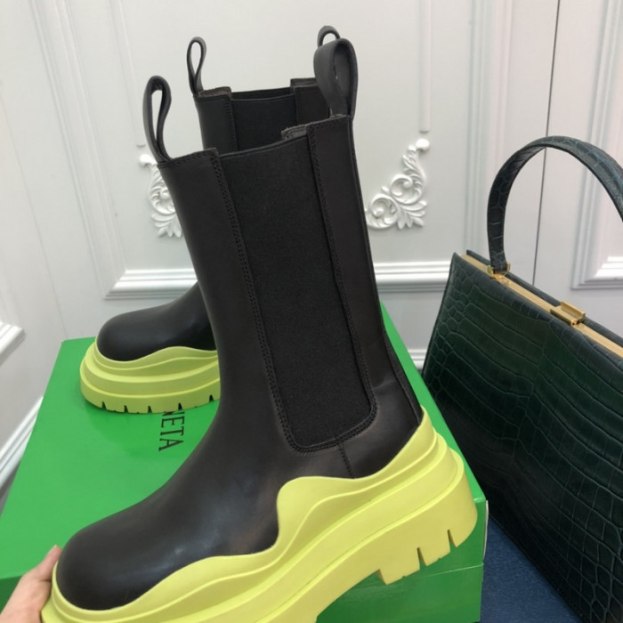 botteg*Ve*ne*ta tire leather ankle boots