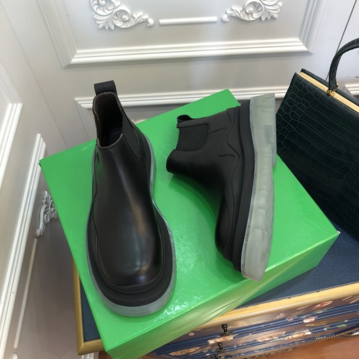 botteg*Ve*ne*ta tire leather ankle boots