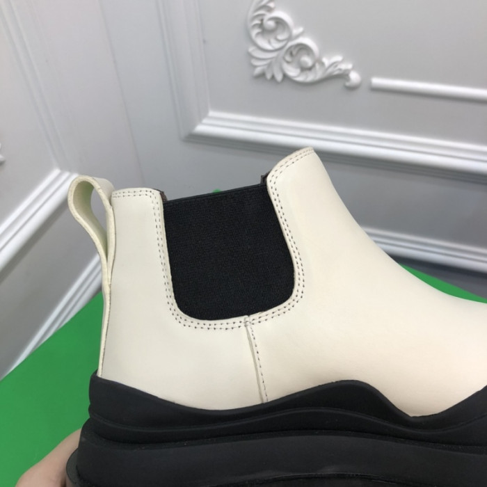 botteg*Ve*ne*ta tire leather ankle boots