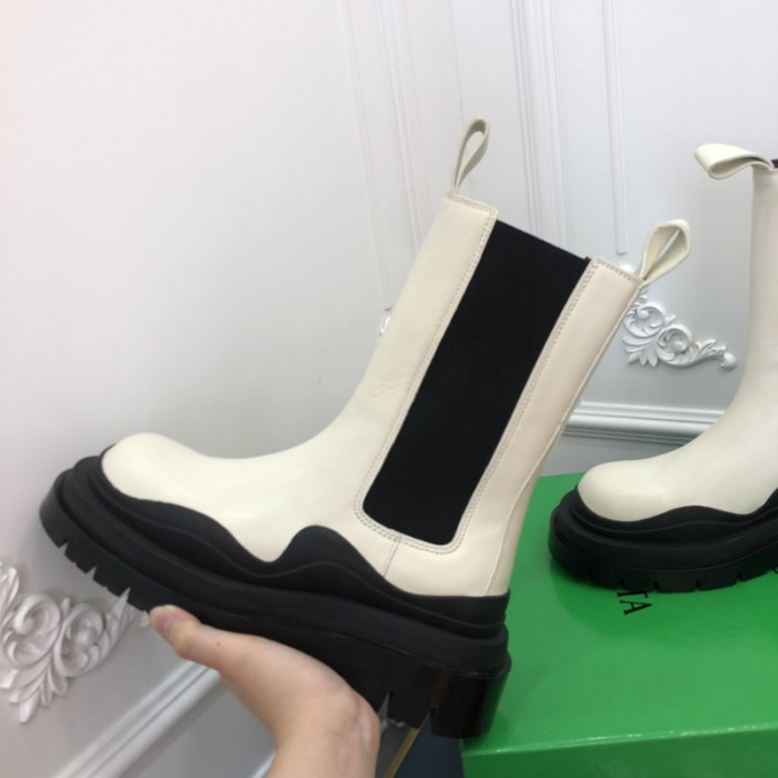 botteg*Ve*ne*ta tire leather ankle boots