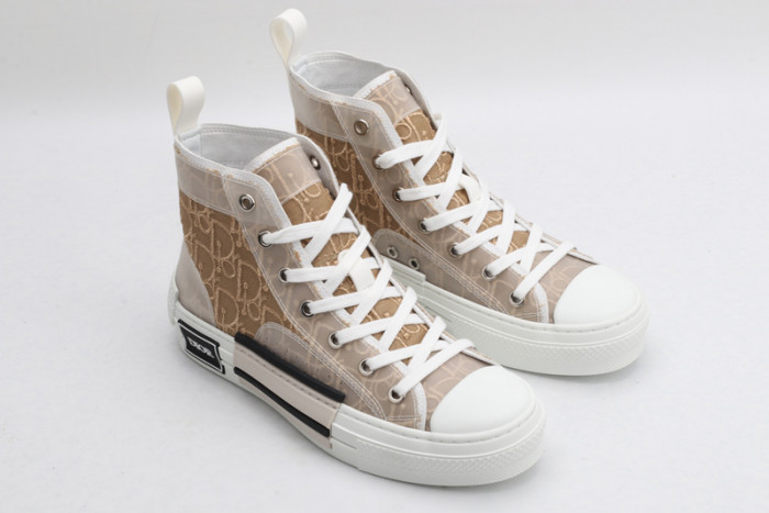 d1or b23 sneaker