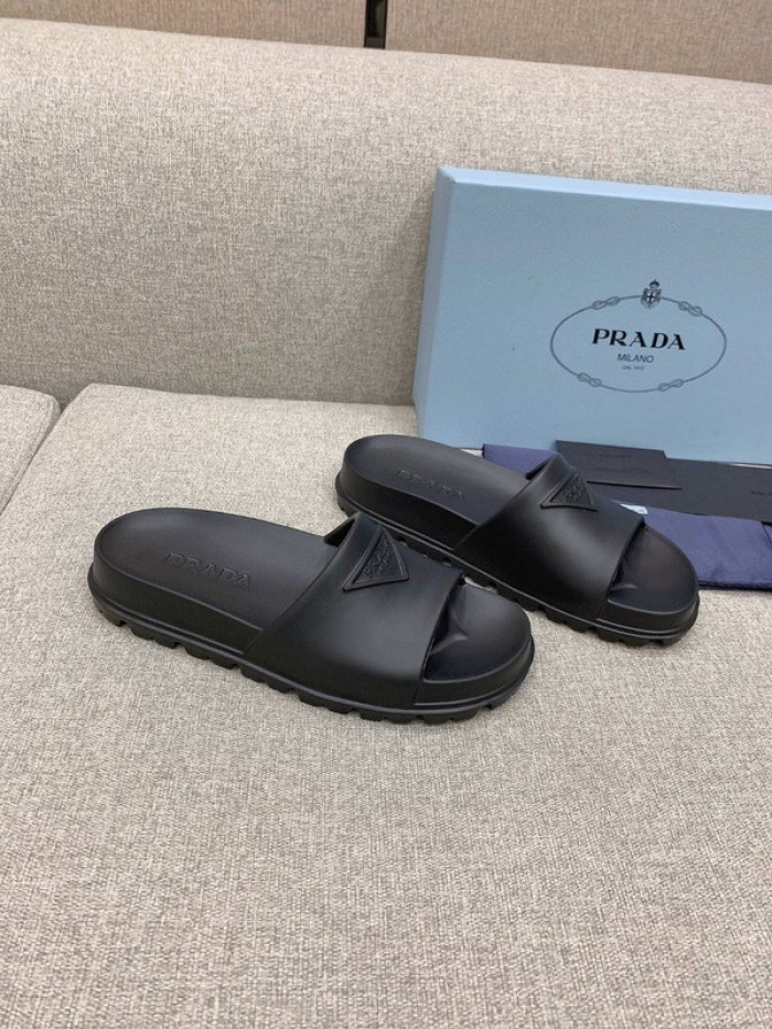 Pra*a rubber slide