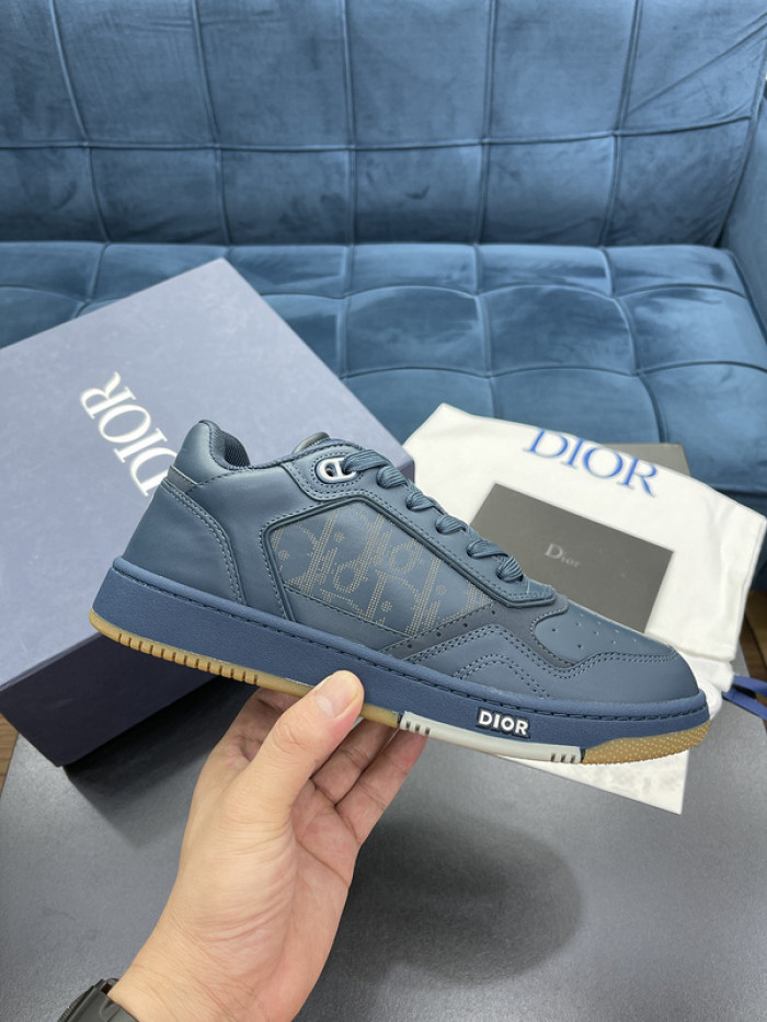 d1or b27 sneaker