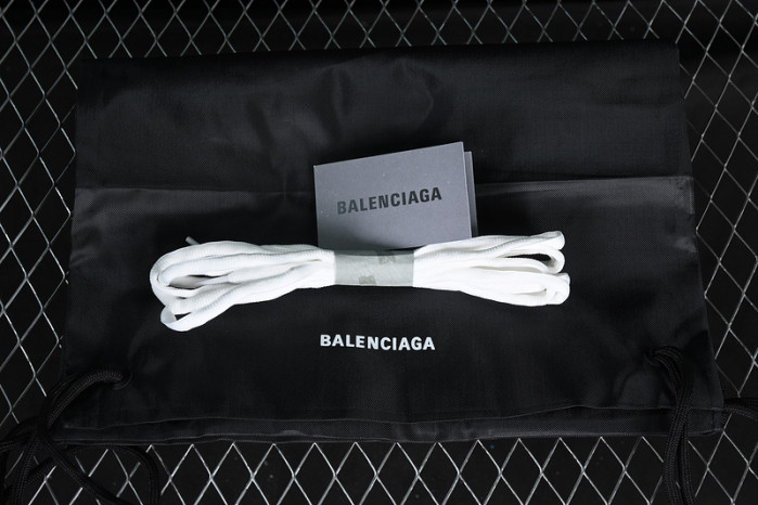 blcg runner sneaker