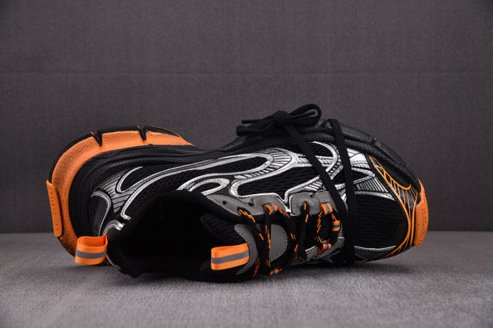 blc* 3xl sneaker