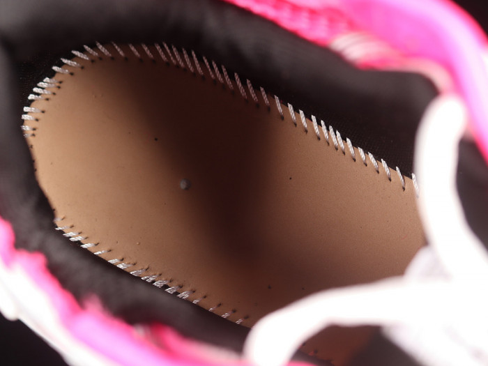 blcg runner sneaker