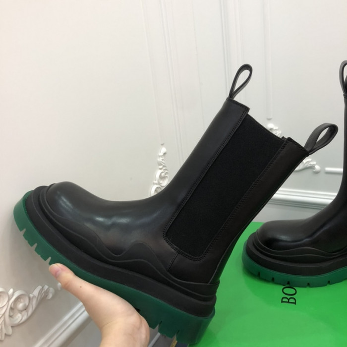 botteg*Ve*ne*ta tire leather ankle boots