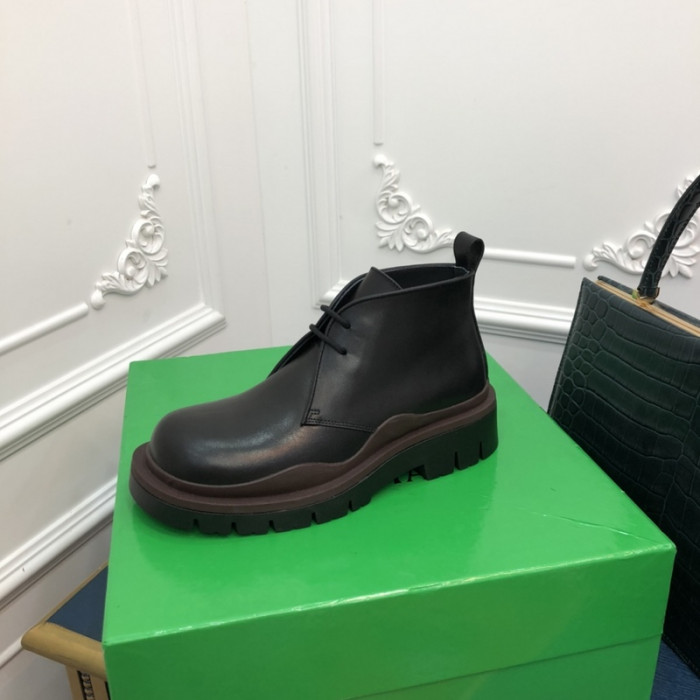 botteg*Ve*ne*ta tire leather ankle boots