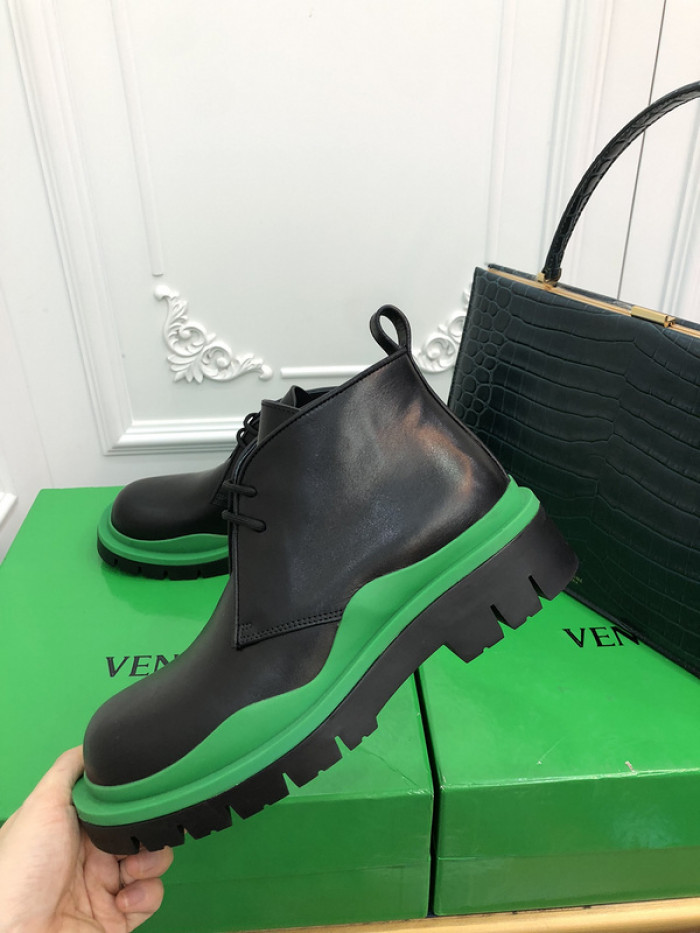 botteg*Ve*ne*ta tire leather ankle boots