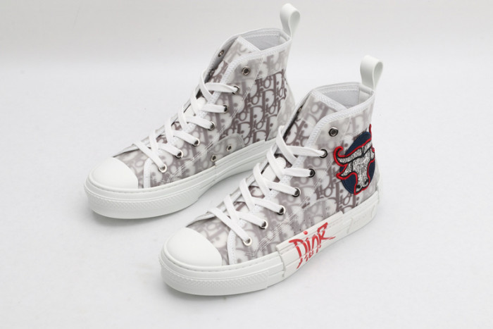 d1or b23 sneaker