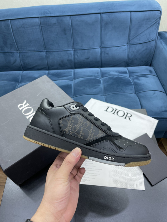 d1or b27 sneaker