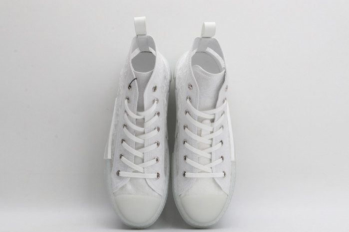 d1or b23 sneaker