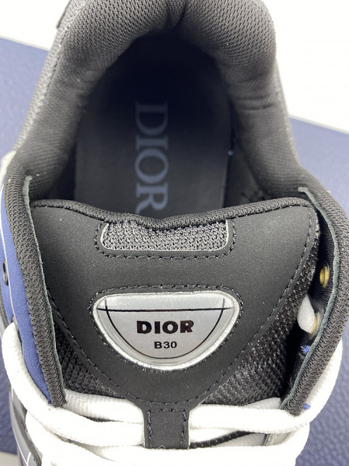 d1or b30 sneaker